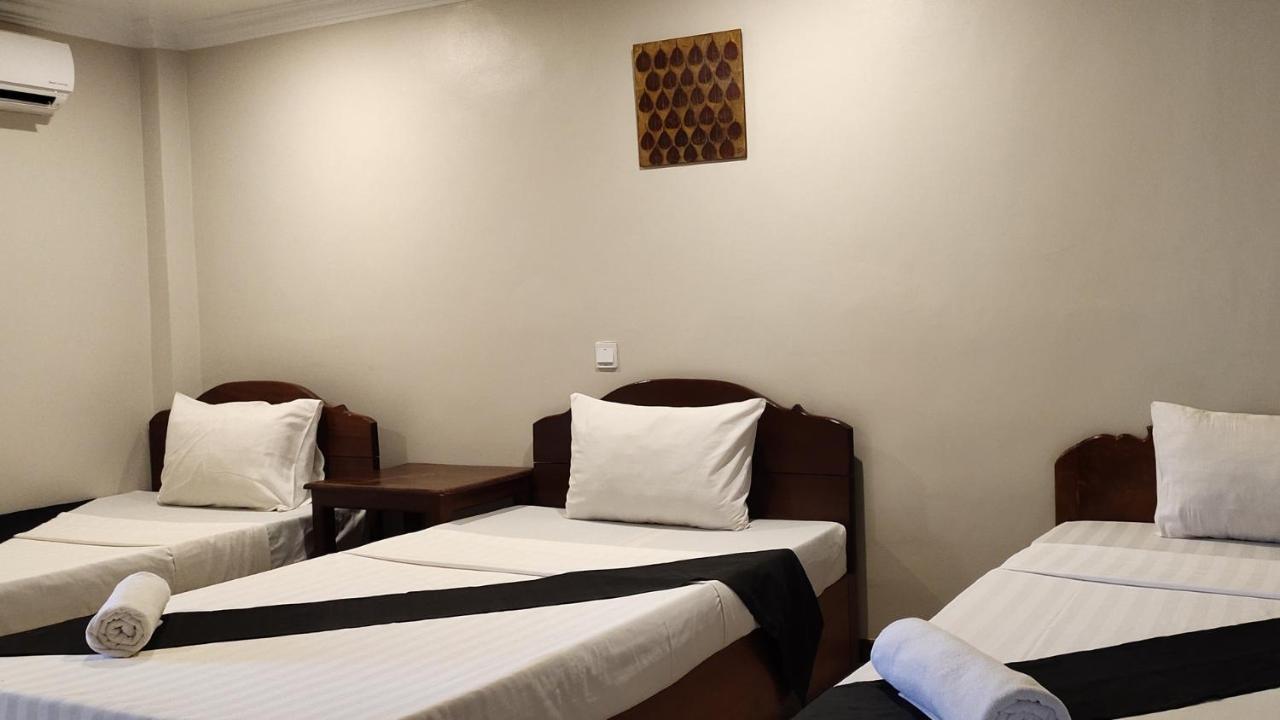 White Monkey Hotel Siem Reap Exterior photo