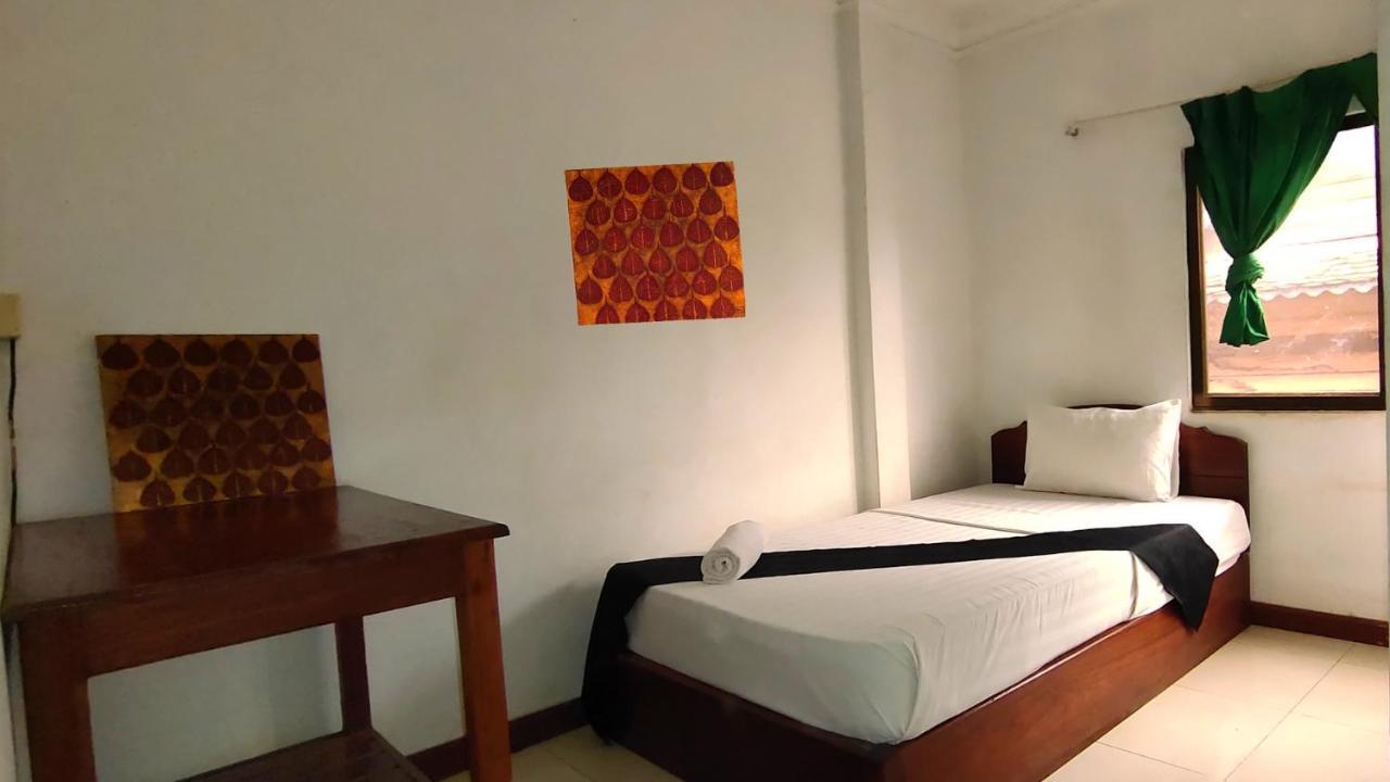 White Monkey Hotel Siem Reap Exterior photo