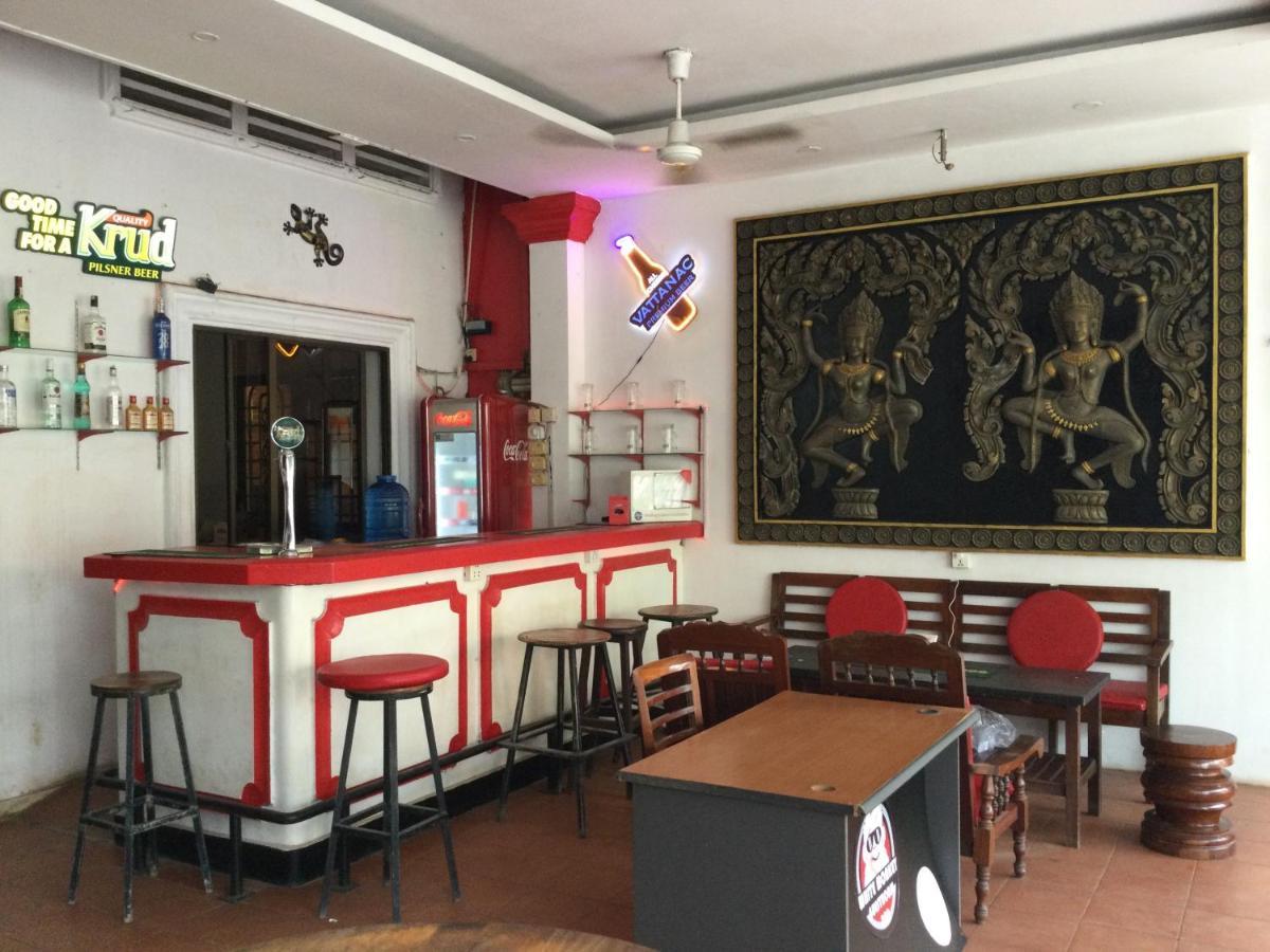 White Monkey Hotel Siem Reap Exterior photo