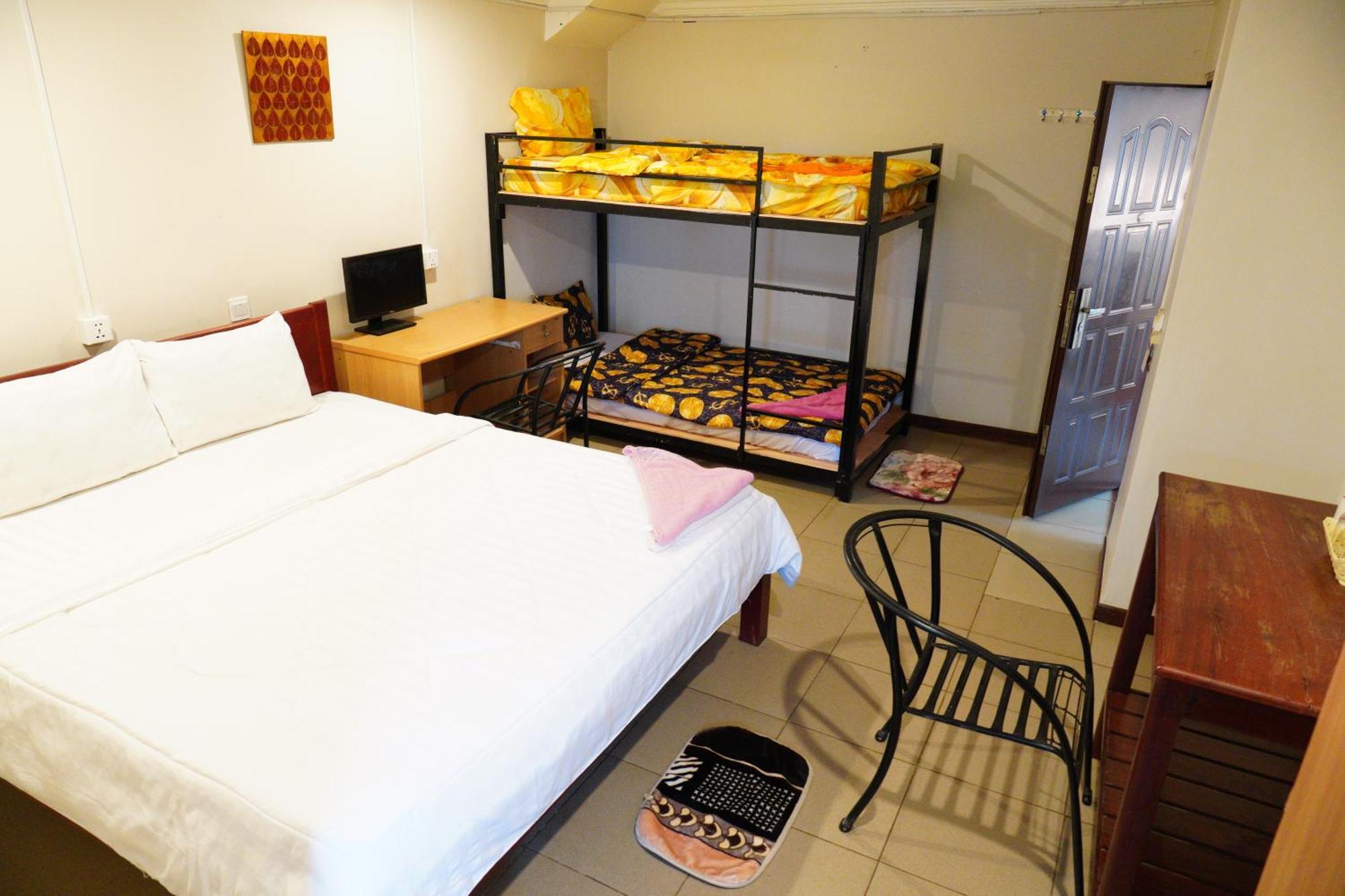 White Monkey Hotel Siem Reap Exterior photo
